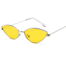 Load image into Gallery viewer, Small Cat Eye Sunglasses