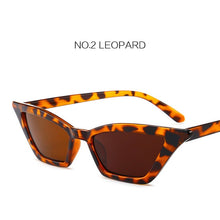 Load image into Gallery viewer, Vintage Sunglasses Cat Eye