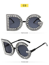 Load image into Gallery viewer, Diamond Round Oversized Sunglasses