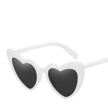 Load image into Gallery viewer, Retro Cat Eyes Sunglasses